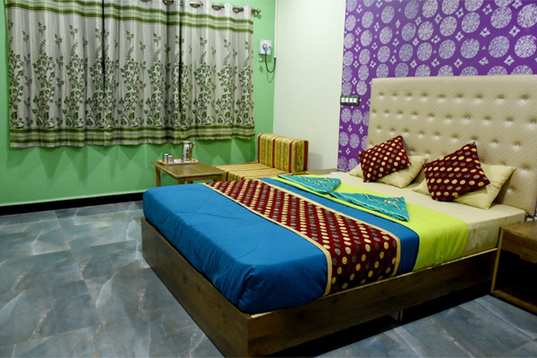 Deluxe AC Room
