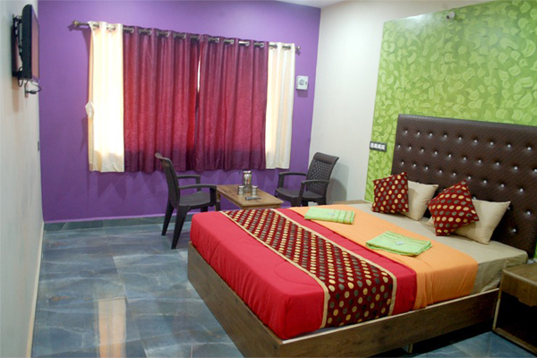 Deluxe AC Room